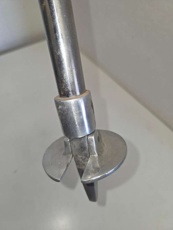 Vintage adjustable Shooting stick - Walking cane that also serves seat. Leather foldable seat