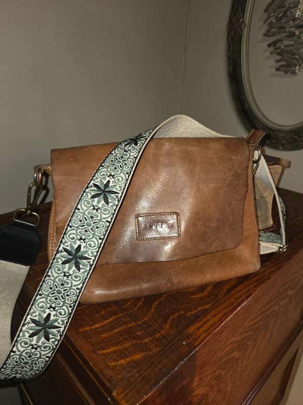 Antelo Leather Handbag with beautiful colourful strap