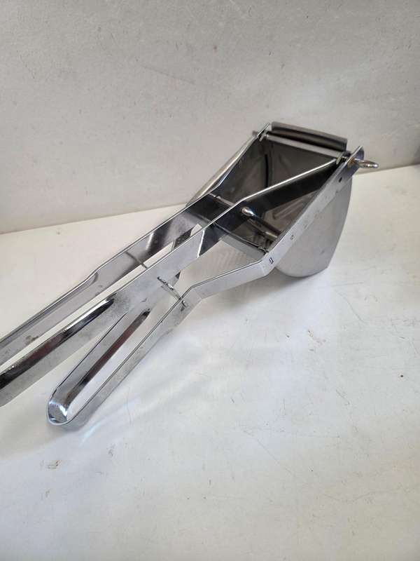 Stainless Steel Potato Press / Potato Ricer / Potato Masher