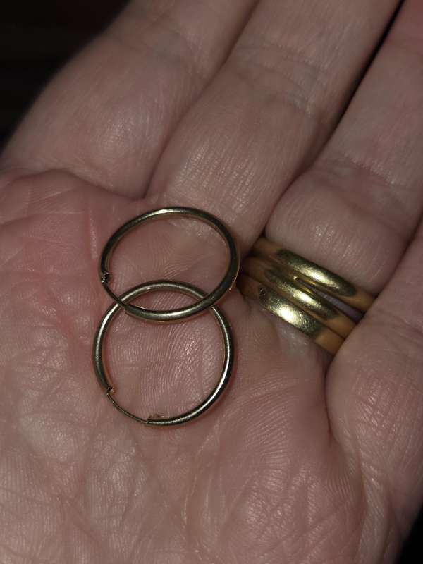 Gold earrings