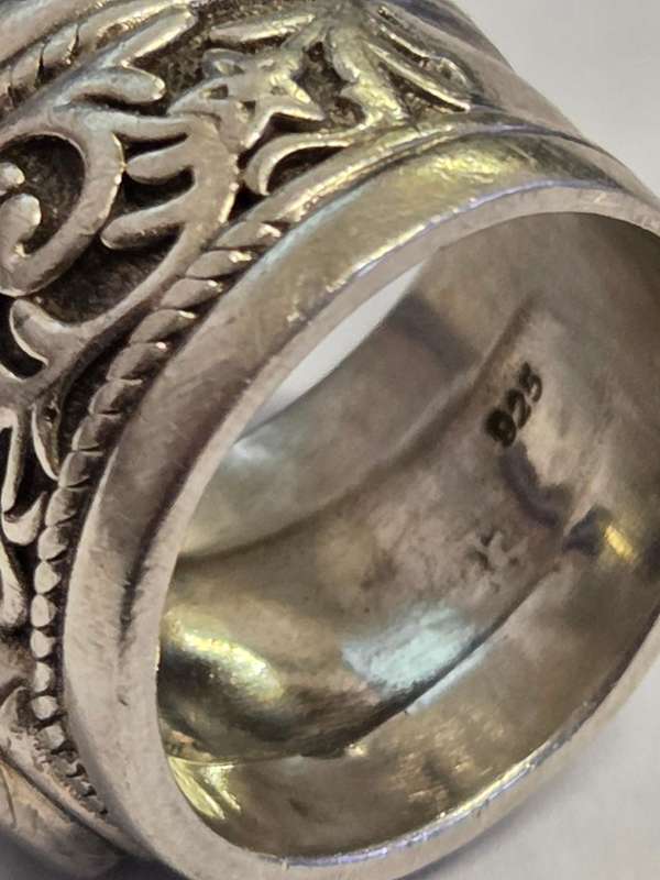 Chunky Sterling Silver ring - Beautiful!