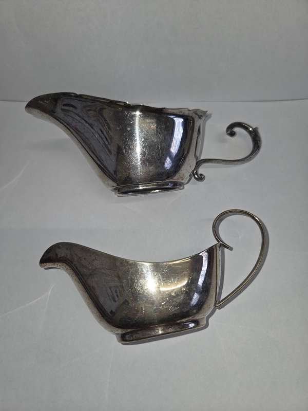 2 x Vintage EPNS Sauce Jugs - Made in England