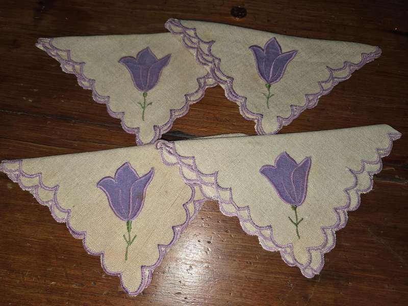 4 x Vintage Embroidered Fabric Napkins
