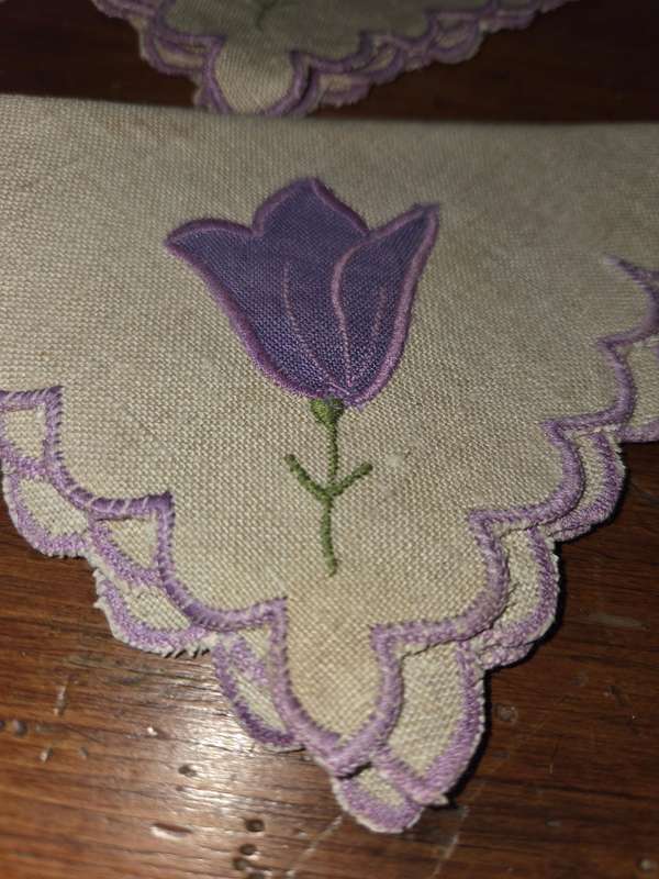 4 x Vintage Embroidered Fabric Napkins