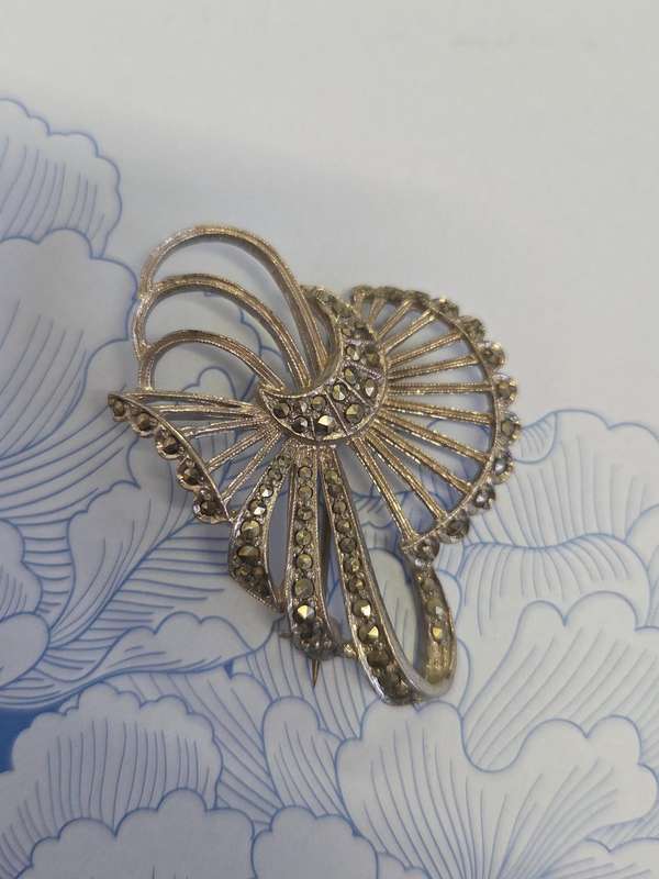 Vintage Brooch