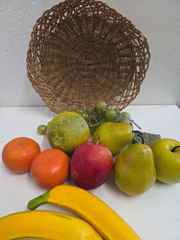 Basket with fruit - for display