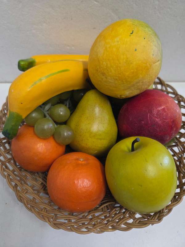 Basket with fruit - for display