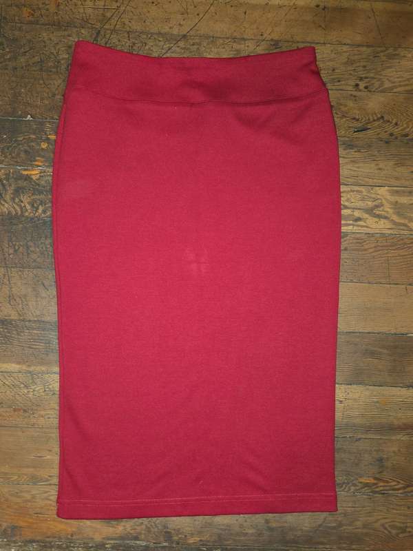 Truworths Red Bodycon Skirt - Size 38 Very Flattering fit
