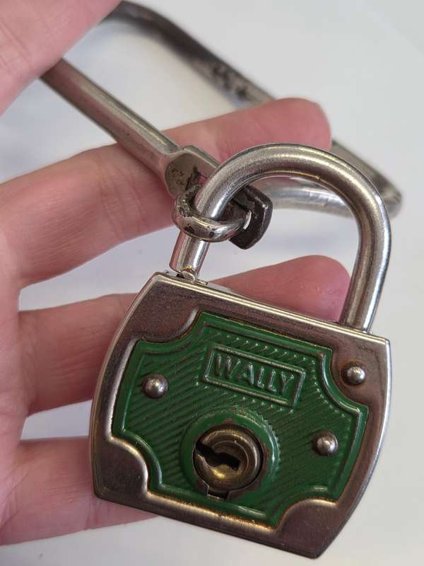 Vintage Cuff and vintage lock - no key