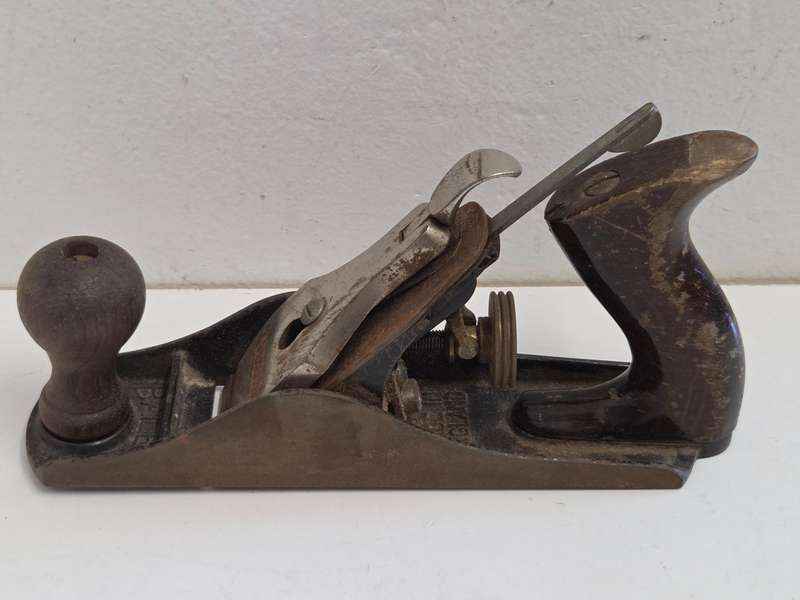 Vintage Stanley Bailey No. 8 Plane with Record blade