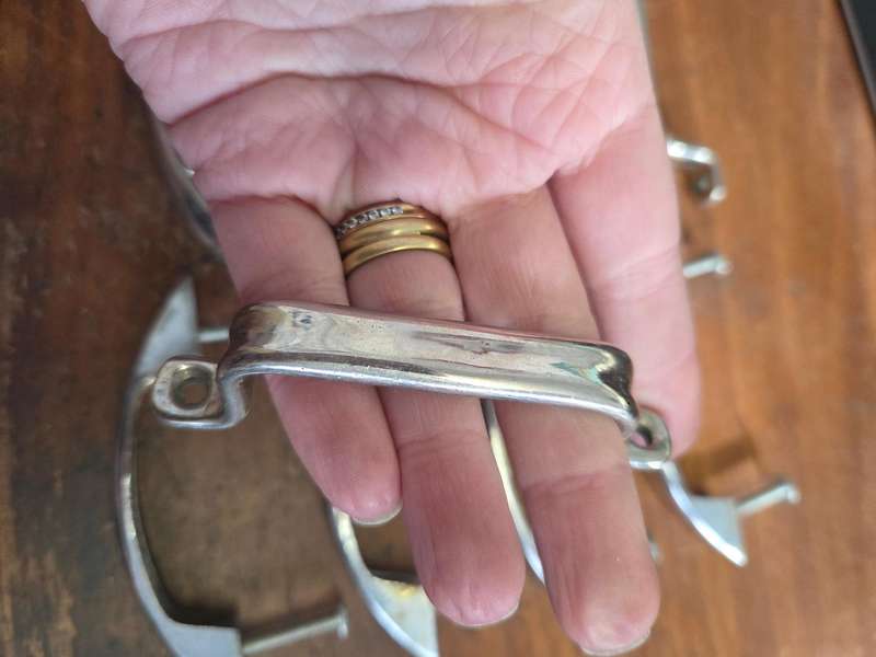 9 x Vintage Metal Handles