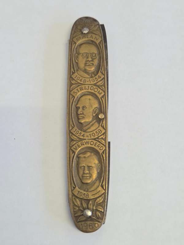 Vintage Officier Suisse - Victorinox Knife - Commemorative Union 1910 - 1960 Pocket knife