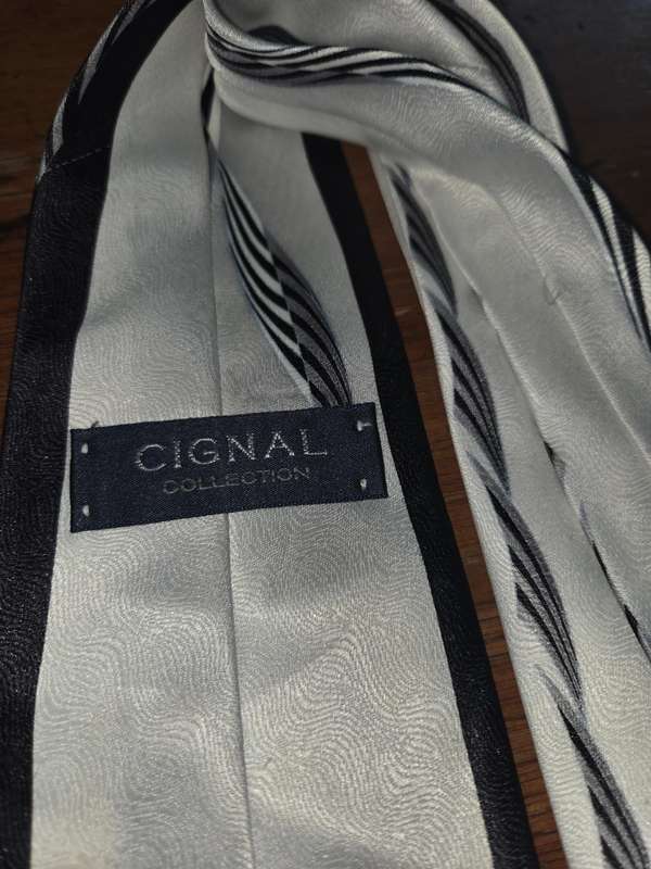 Cignal Tie - Beautiful Detail