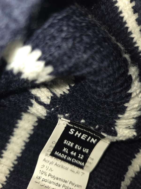 Knitwear - Size XL