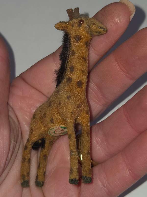 Vintage Wagner Kunstlerschutz Flocked miniature animal figurine - Giraffe - West Germany