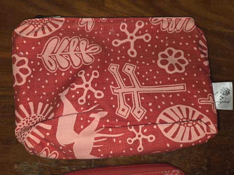 2 x Beautiful Storage Bags / Make-up bags - Basically new