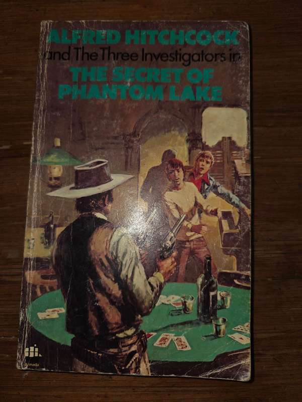 Alfred Hitchcock and the Three Investigators in The Secret of Phantom Lake