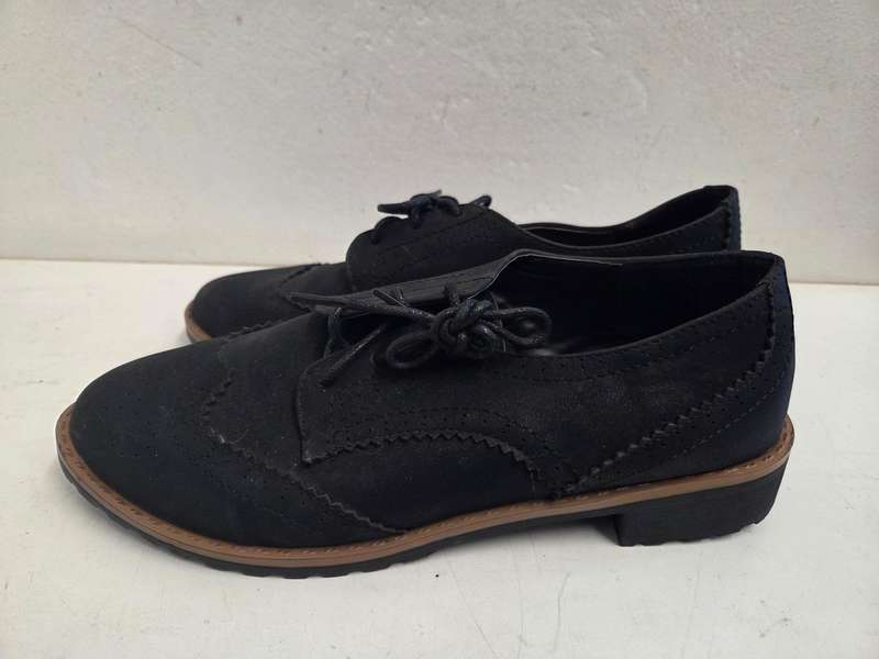 Black shoes - Rage - Size 6