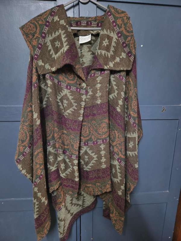 Large warm poncho / Throw - one size