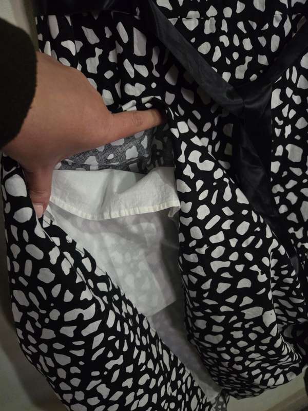 Beautiful Donna Claire Black and White dress - Size 20