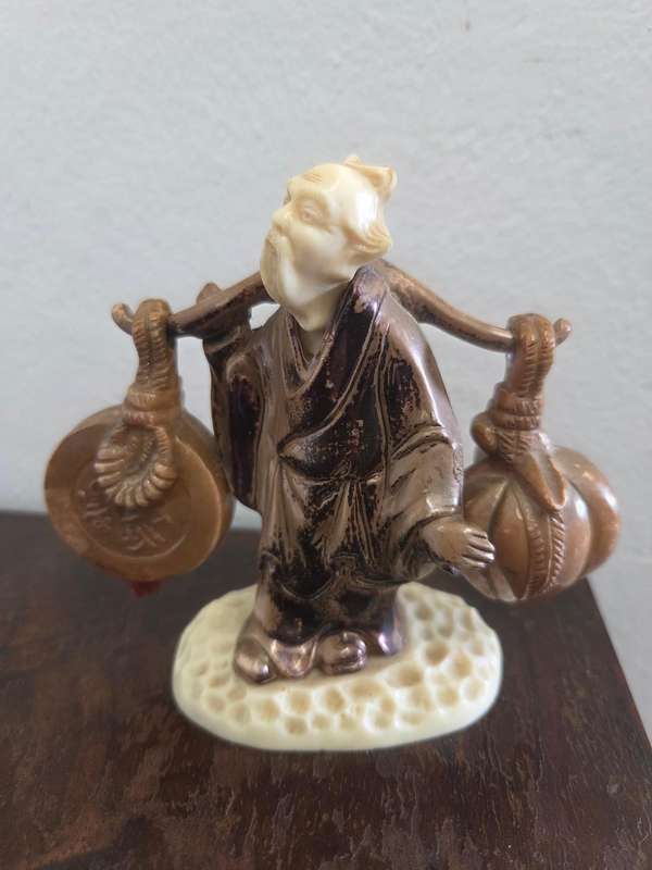 Vintage Chinese Shiwan Fisherman Figurine