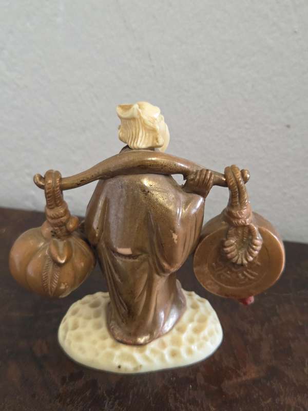 Vintage Chinese Shiwan Fisherman Figurine