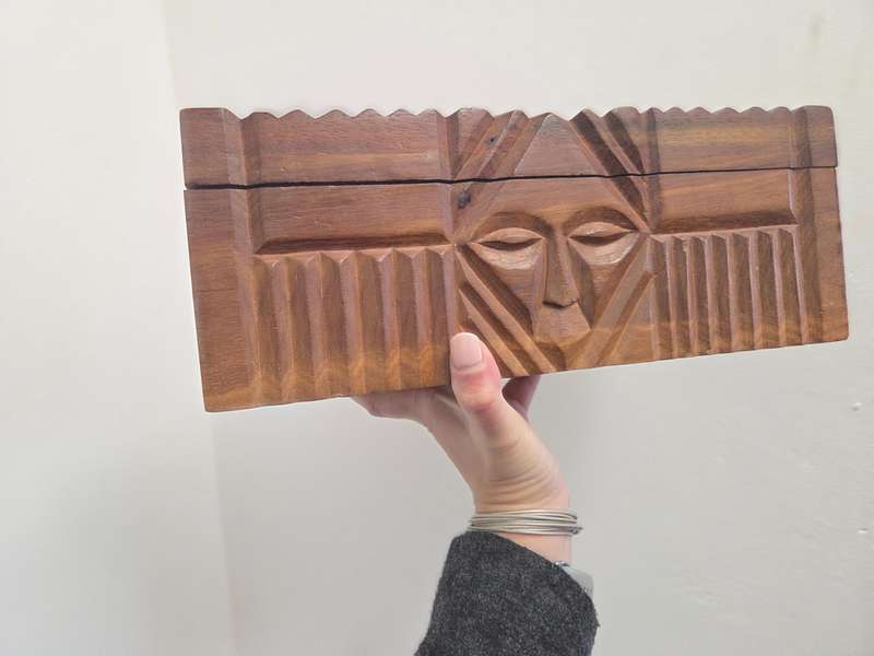 Solid wood storage box - Size 32cm x 14.5cm x 12.5cm Perfect condition