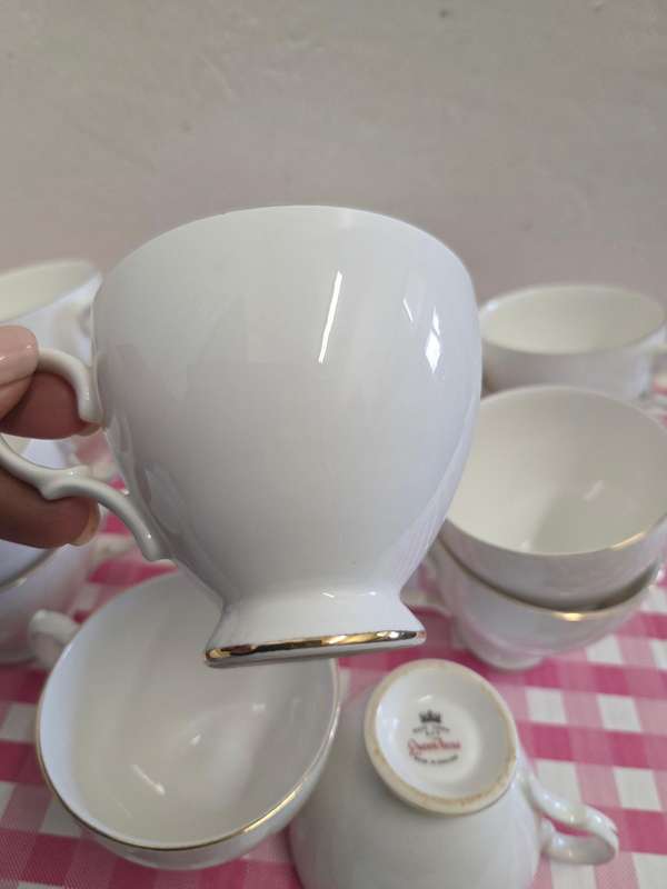 12 x Queen Anne Bone China Duos - Cups and Saucers White with gold trim.