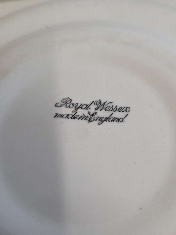 Royal Wessex Blue and White plate - England Diameter- 17cm
