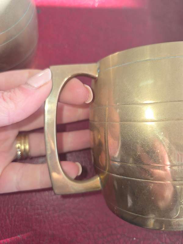 2 x Solid brass mugs - Great quality, heavy items