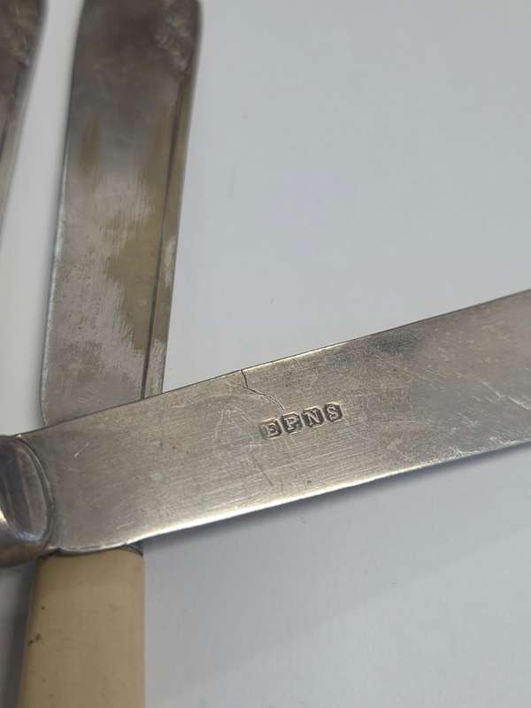 4 x Forks and 4 x Knives - Vintage EPNS cutlery