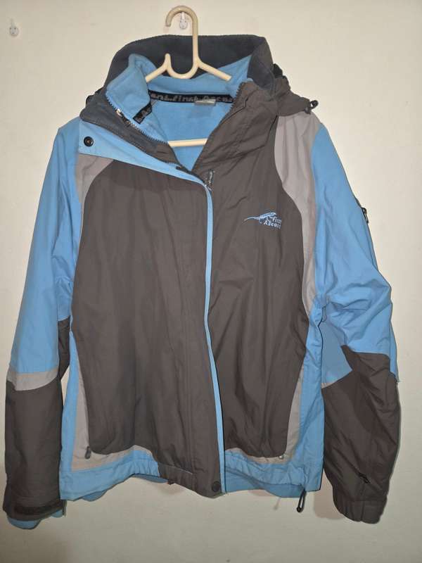 First Ascent Vapour-Tex warm double Jacket (Has an inner jacket that can be zipped off) Size XL