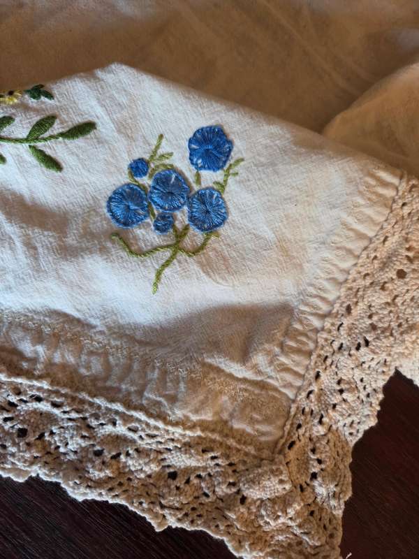 Vintage Embroidered Doily - Size - 75cm x 47cm