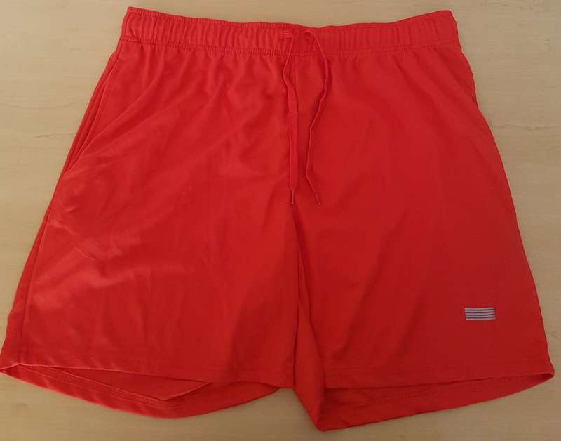 Pair of Mens Shorts Silk Like Polyester XL (New)