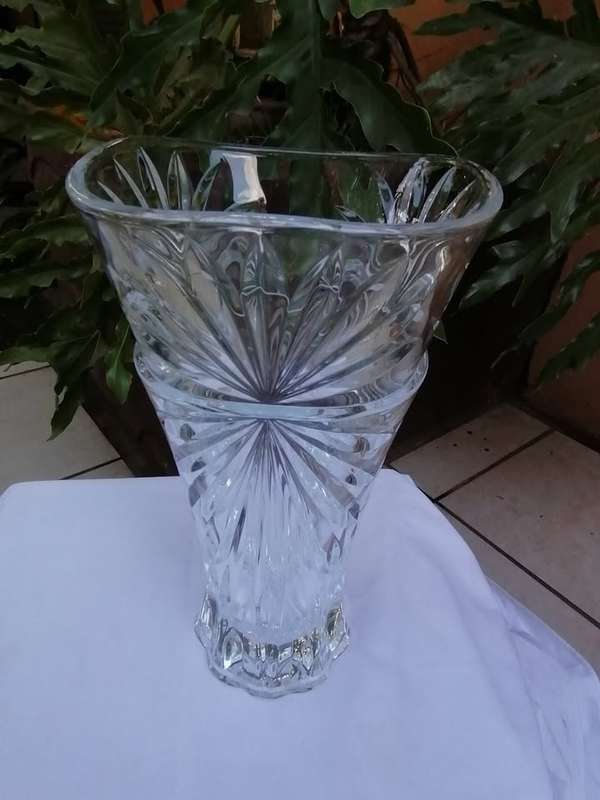 Beautiful Large Vintage Lead Glass Vase