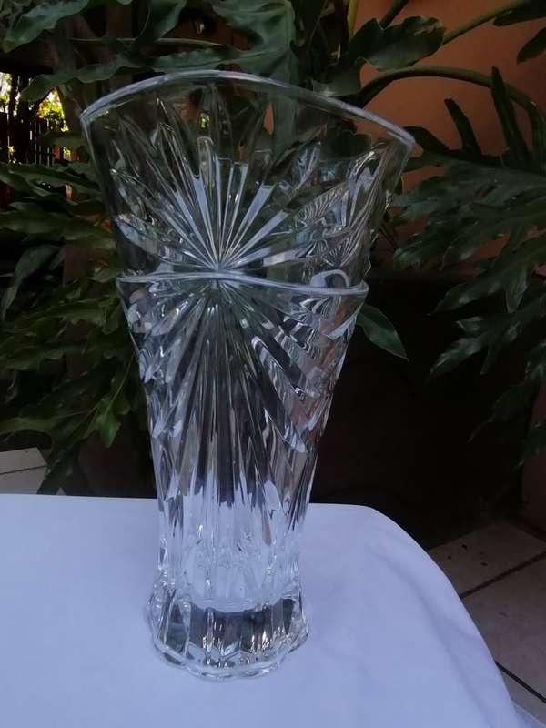 Beautiful Large Vintage Lead Glass Vase