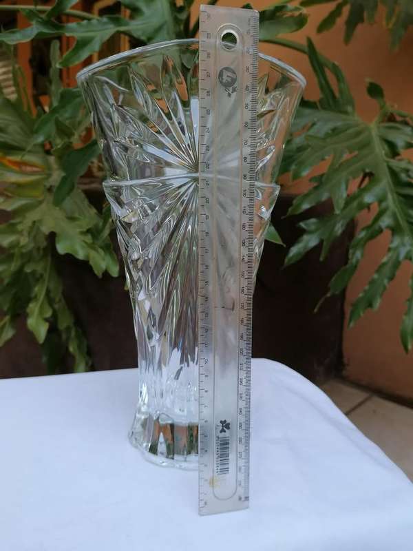 Beautiful Large Vintage Lead Glass Vase
