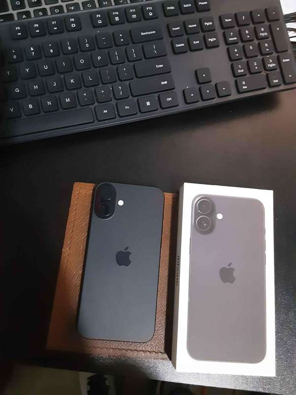 iPhone 16+ 128GB Black  Beyond Fast. Beyond Smart. Beyond Anything Youve Seen.