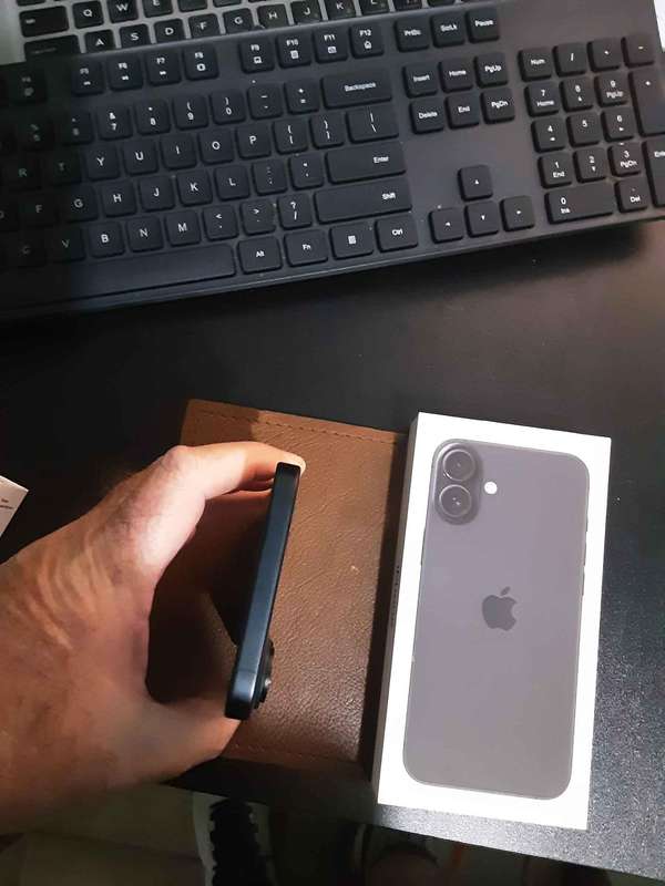 iPhone 16+ 128GB Black  Beyond Fast. Beyond Smart. Beyond Anything Youve Seen.