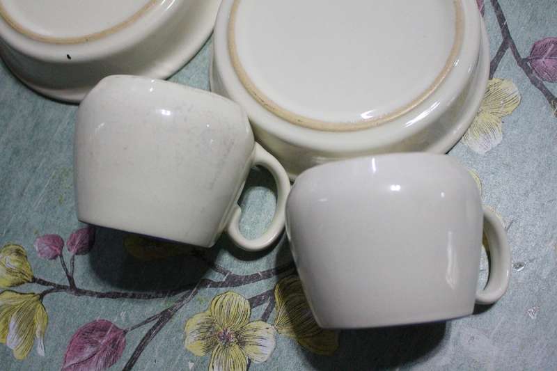 Very Rare Ba Ba Black Sheep Kids cereal bowls & 2 mugs. Sells for over R3000 on ebay