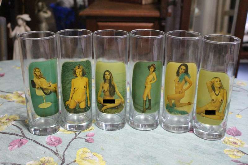 6 Very Interesting 1970 / 1980's Pin Up Girl Glasses.