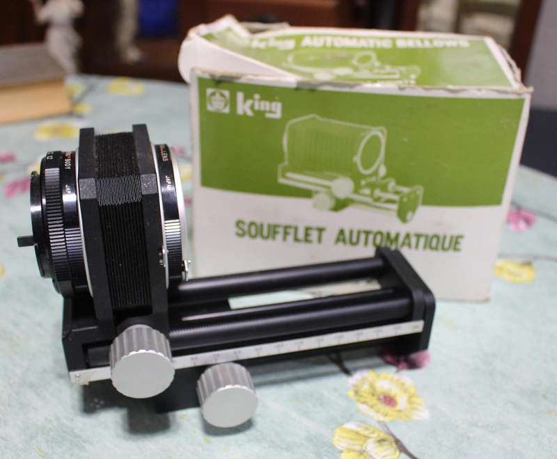 King Automatic Bellos Interchangeable Mount in original box. See photos. Worth allot!