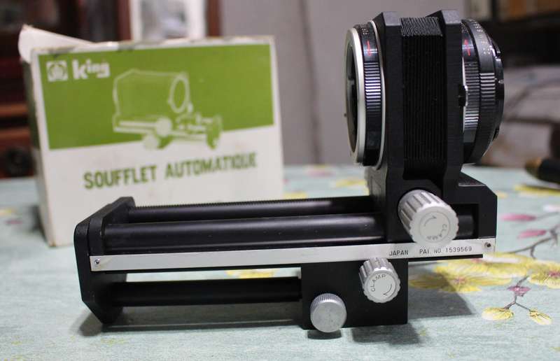 King Automatic Bellos Interchangeable Mount in original box. See photos. Worth allot!