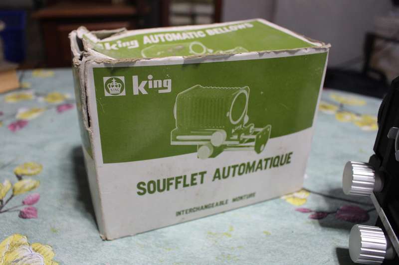 King Automatic Bellos Interchangeable Mount in original box. See photos. Worth allot!