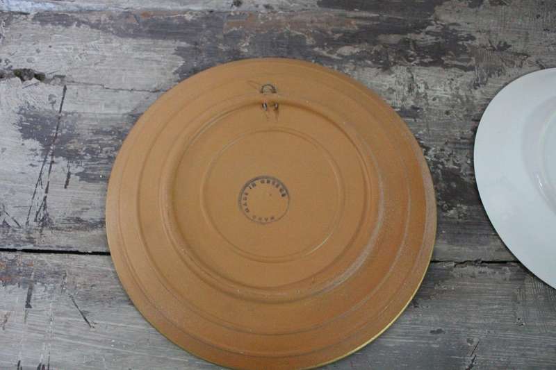 5 Beautiful Saucers. All for one price!