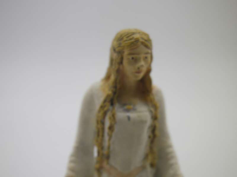 GALADRIEL Lord of the Rings Hand Painted Lead figurine NLP 2004