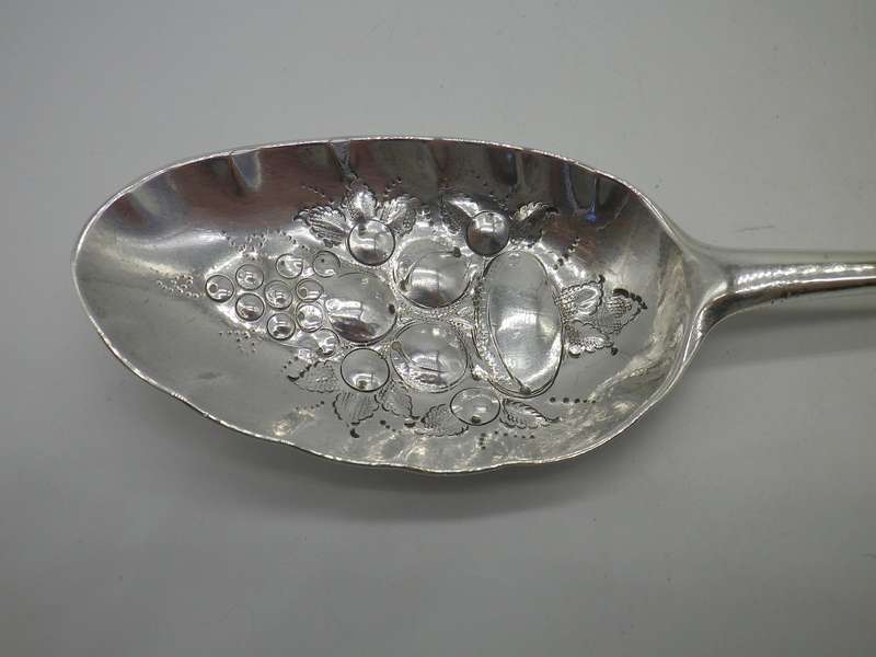 GEORGE III Hallmarked Silver Large Berry Serving Spoon. London 1774 William Cripps 49grms 20.5 cm