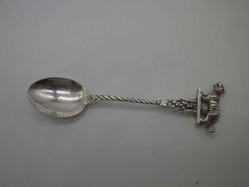 Sterling Silver TIGER FIGURAL teaspoon. Malaysia. 10.06 grams. 10cm long