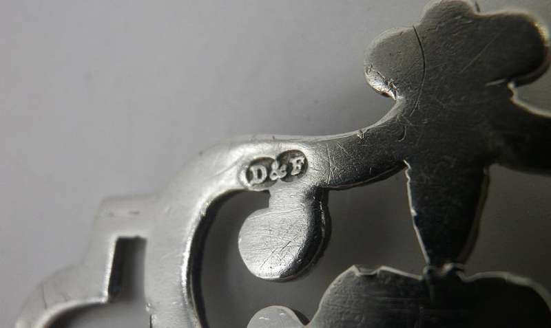 Hallmarked Silver Nurses Buckle Birmingham, 1897. Deakin & Francis Ltd  41.7 g. Damaged