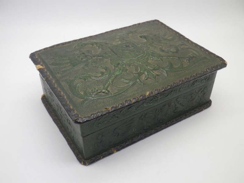 Vintage Spanish Leather clad wooden Cueros Repujados Cigarette box